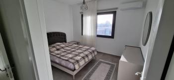 Lefkoşa Demirhan'da (Erülkü Arkası) 140 m2 Ebeveyn Banyolu Satılık 3+1 Daire