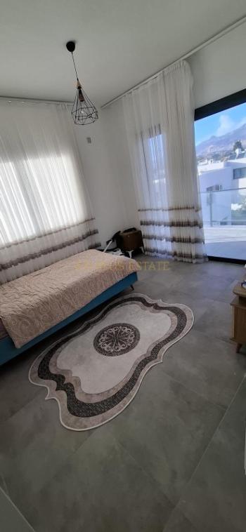 Lefkoşa Demirhan'da (Erülkü Arkası) 140 m2 Ebeveyn Banyolu Satılık 3+1 Daire