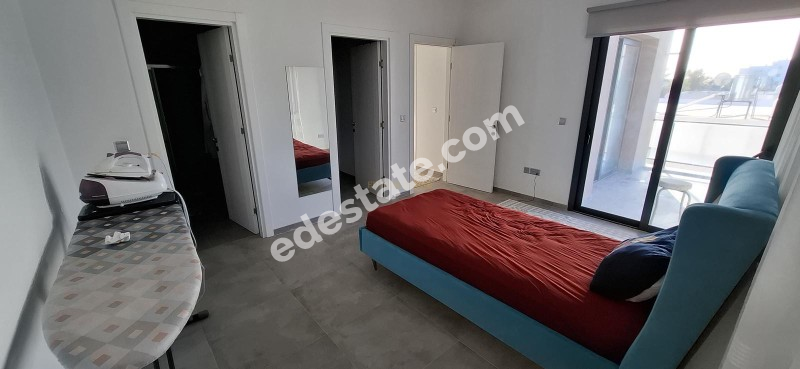 Lefkoşa Demirhan'da (Erülkü Arkası) 140 m2 Ebeveyn Banyolu Satılık 3+1 Daire