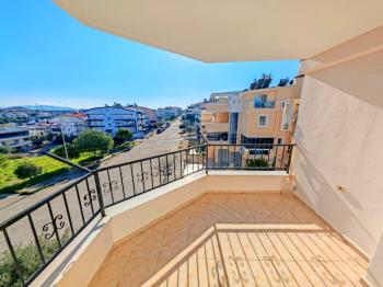 Didimde Satılık Daire - 3+1 Köşe Daire