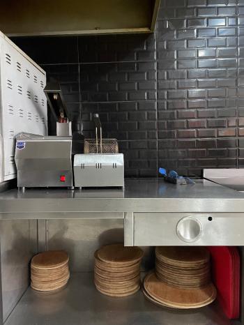 Güvenay - Çorum Gazi Caddesi Üzerin de Devren Pizzacı 