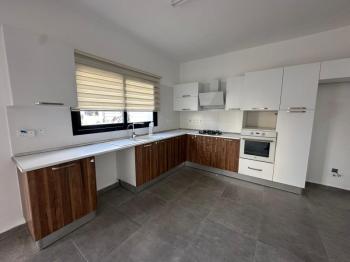 LEFKOŞA DUMLUPINAR DA SATILIK VİLLA