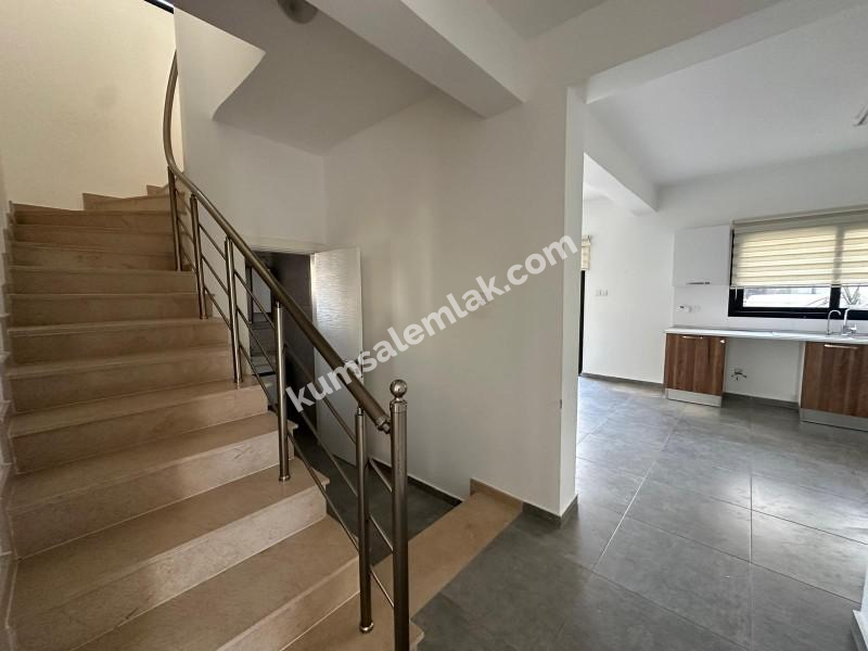 LEFKOŞA DUMLUPINAR DA SATILIK VİLLA