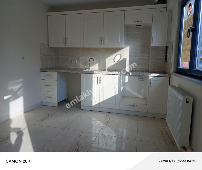 MUDANYA GÜZELYALI EĞİTİM'DE AZ KATLI, OTOPARKLI YENİ BİNADA SATILIK SIFIR 2+1 DAİRE