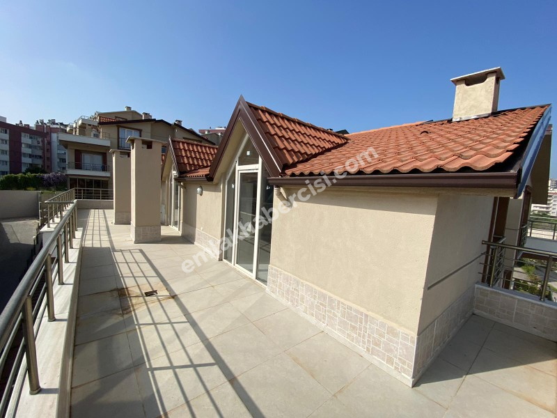 MUDANYA GÜZELYALI EĞİTİM'DE HAVUZLU - OTOPARKLI, DENİZ GÖRÜR, SİTEİÇİ SATILIK DUBLEKS 4+1 SIFIR DAİRE