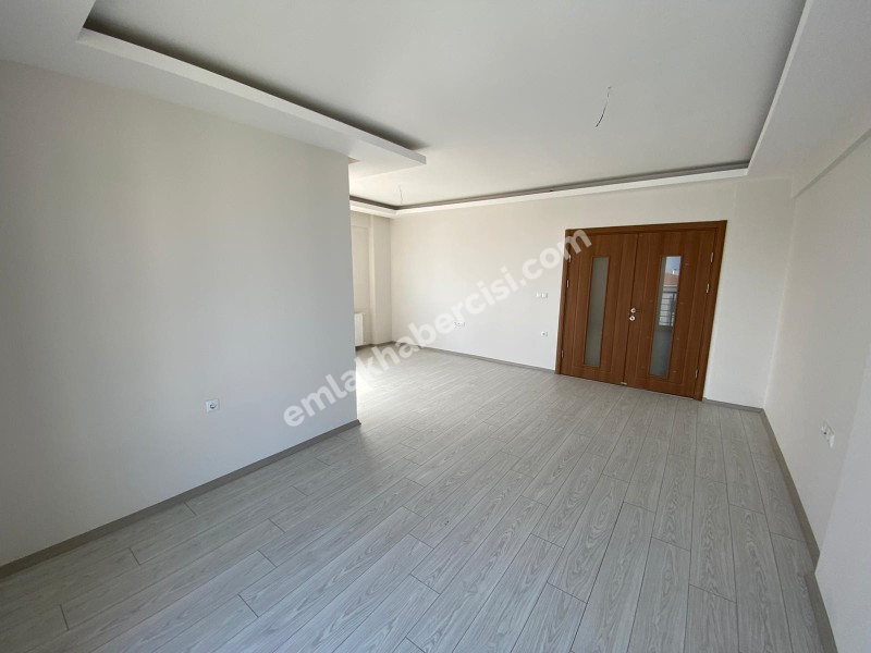 MUDANYA GÜZELYALI EĞİTİM'DE HAVUZLU - OTOPARKLI, DENİZ GÖRÜR, SİTEİÇİ SATILIK DUBLEKS 4+1 SIFIR DAİRE