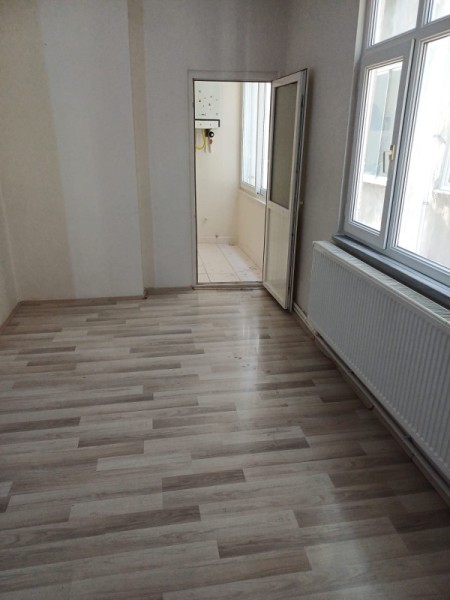 Yeşilpınar'da 2+1 & 2.Kat & 90 m2 Kiralık Daire