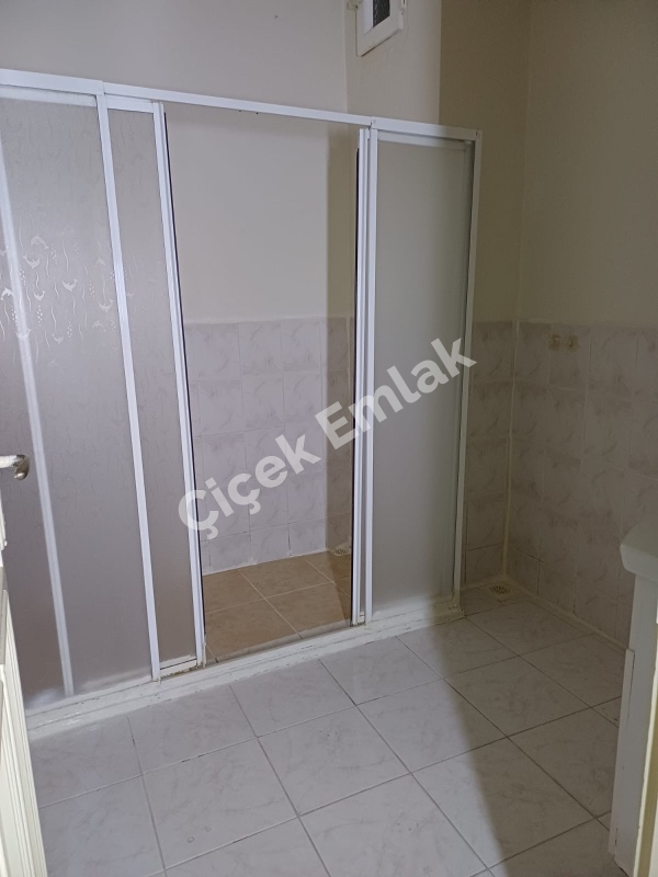 Yeşilpınar'da 2+1 & 2.Kat & 90 m2 Kiralık Daire