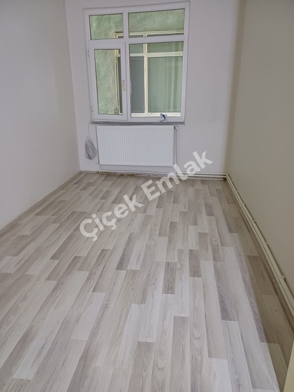 Yeşilpınar'da 2+1 & 2.Kat & 90 m2 Kiralık Daire
