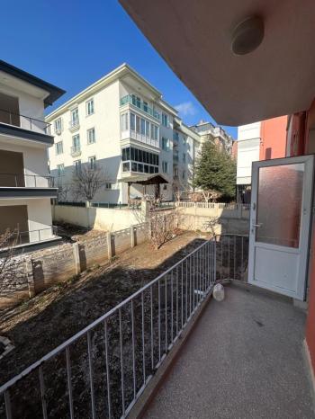 AFYON ÜÇOK EMLAKTAN MAREŞAL F. ÇAKMAK MAH 3+1 110M² TEMİZ BAKIMLI KİRALIK DAİRE 