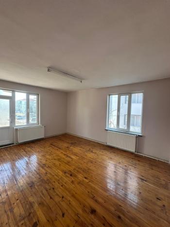 AFYON ÜÇOK EMLAKTAN MAREŞAL F. ÇAKMAK MAH 3+1 110M² TEMİZ BAKIMLI KİRALIK DAİRE 