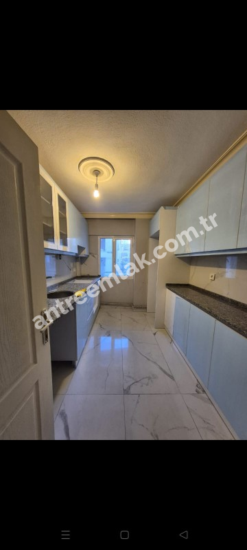 Antre Emlak\\\\\\\\\\\\\\\\\\\\\\\\\\\\\\\'tan Kiralık Bozyaka Hastane Yanı Bahar Mahallesinde 3+1,Otoparklı Doğalgazlı Bakımlı Yeni Daire