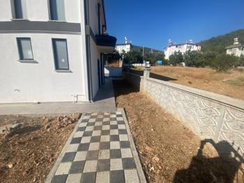  AKBÜK MAHALLESİ’NDE DENİZE & ÇARŞIYA YAKIN ACİL SATILIK TAM MÜSTAKİL 3+1 VİLLA 