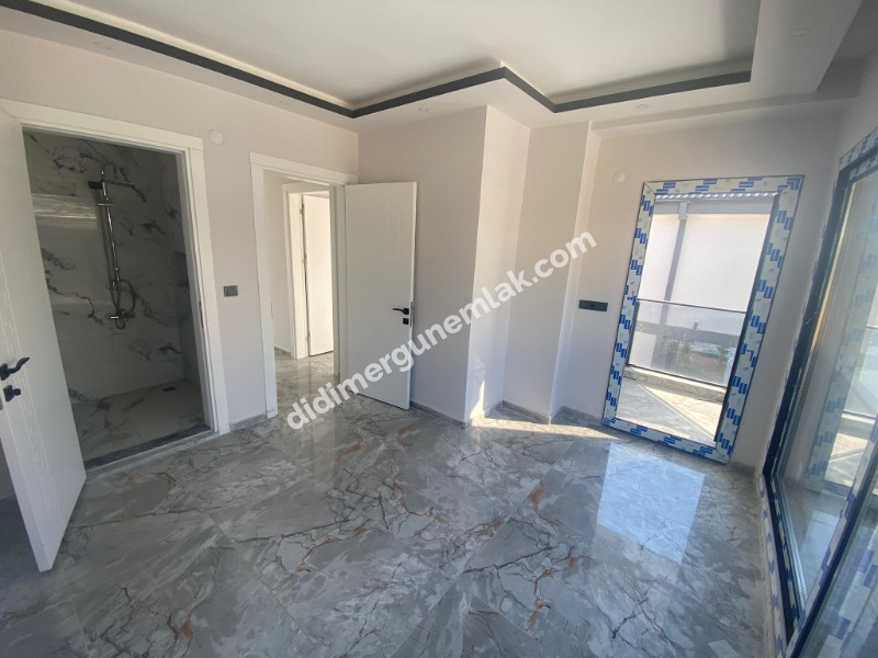  AKBÜK MAHALLESİ’NDE DENİZE & ÇARŞIYA YAKIN ACİL SATILIK TAM MÜSTAKİL 3+1 VİLLA 