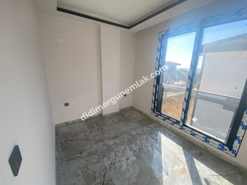  AKBÜK MAHALLESİ’NDE DENİZE & ÇARŞIYA YAKIN ACİL SATILIK TAM MÜSTAKİL 3+1 VİLLA 