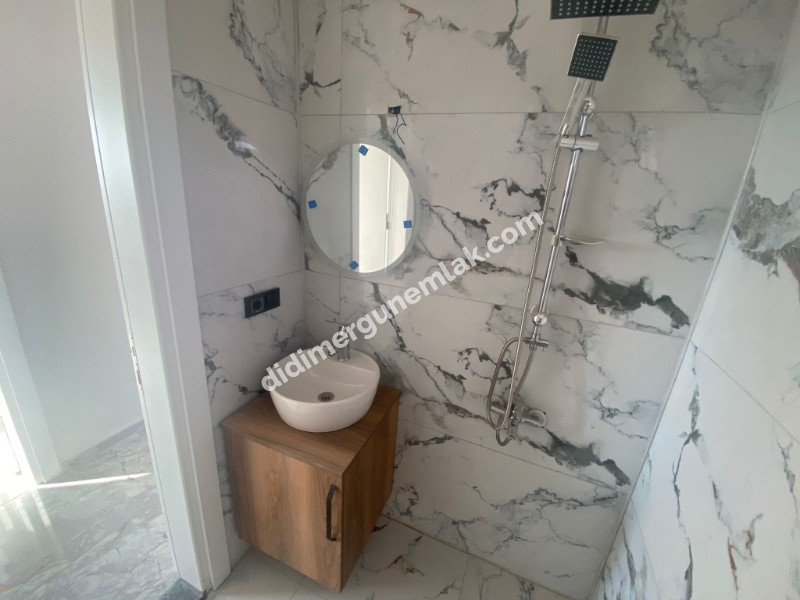  AKBÜK MAHALLESİ’NDE DENİZE & ÇARŞIYA YAKIN ACİL SATILIK TAM MÜSTAKİL 3+1 VİLLA 