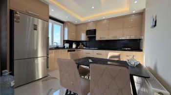 Elmas’tan Eğriçam’da Şık Modern Deniz Manzaralı 4+1