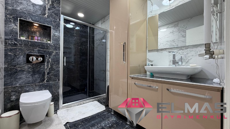 Elmas’tan Eğriçam’da Şık Modern Deniz Manzaralı 4+1