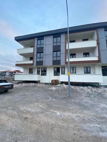 GÜVENAY - ÇORUM ÇEPNİ MAH. KENT PARK ALTI SATILIK DAİRE