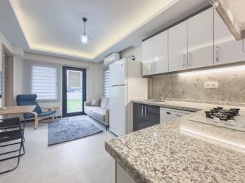 Ula Gökovada Kiralık 1+1 Bahçe Katı Daire