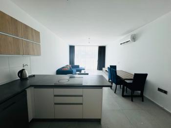 Kıbrıs Girne Merkez de  Ful Deniz Manzaralı   1+1 Penthouse 80 m2 Daire