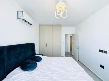 Kıbrıs Girne Merkez de  Ful Deniz Manzaralı   1+1 Penthouse 80 m2 Daire