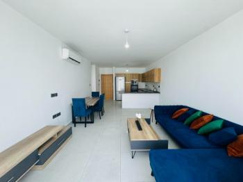 Kıbrıs Girne Merkez de  Ful Deniz Manzaralı   1+1 Penthouse 80 m2 Daire