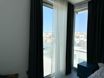Kıbrıs Girne Merkez de  Ful Deniz Manzaralı   1+1 Penthouse 80 m2 Daire