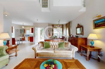 KIBRIS GİRNE OZANKÖY DE ANA CADDEYE YAKIN 6+1 SATILIK ÇOK ÖZEL VİLLA