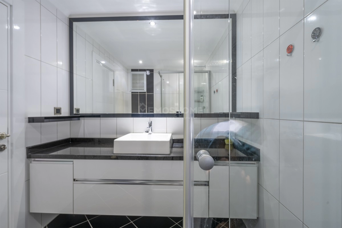 2+1 leilighet egnet opphold Oba