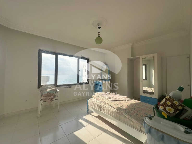 ALYANS'TAN GÖZLERİNİZİ DENİZE AÇACAĞINIZ LEBİ DERYA SİTE İÇİ 3+1