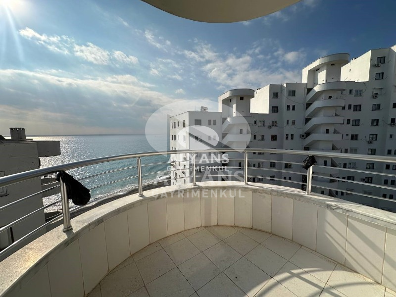 ALYANS'TAN GÖZLERİNİZİ DENİZE AÇACAĞINIZ LEBİ DERYA SİTE İÇİ 3+1