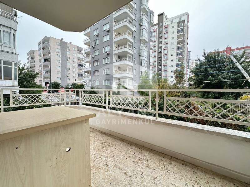 ALYANS'TAN ŞIK PEYZAJLI SİTE İÇİ FULL SOSYAL ALANLI GENİŞ 3+1