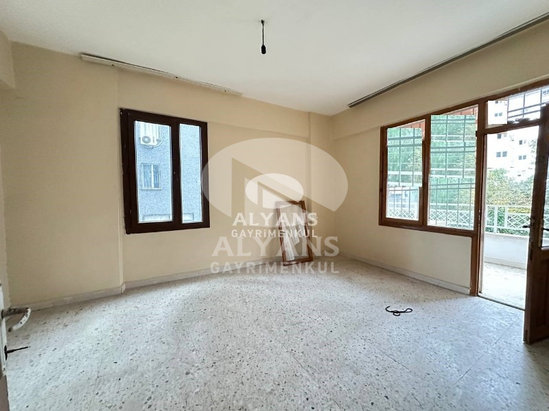 ALYANS'TAN ŞIK PEYZAJLI SİTE İÇİ FULL SOSYAL ALANLI GENİŞ 3+1