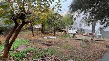 Elmas’tan Barbaros’ta Doğalgazlı Bağımsız Mutfak Geniş Müstakil 2+1