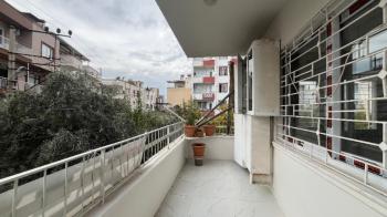 Elmas’tan Barbaros’ta Doğalgazlı Bağımsız Mutfak Geniş Müstakil 2+1