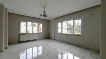 Elmas’tan Barbaros’ta Doğalgazlı Bağımsız Mutfak Geniş Müstakil 2+1