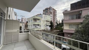 Elmas’tan Barbaros’ta Doğalgazlı Bağımsız Mutfak Geniş Müstakil 2+1