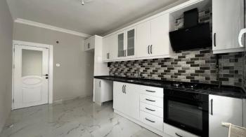 Elmas’tan Barbaros’ta Doğalgazlı Bağımsız Mutfak Geniş Müstakil 2+1