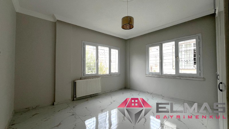 Elmas’tan Barbaros’ta Doğalgazlı Bağımsız Mutfak Geniş Müstakil 2+1