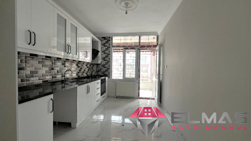 Elmas’tan Barbaros’ta Doğalgazlı Bağımsız Mutfak Geniş Müstakil 2+1
