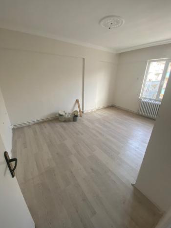 GÜVENAY - ÇORUM MERKEZ RÜSTEM EREN PARKI KARŞISI KİRALIK 2+1 DAİRE