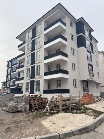 GÜVENAY – ÇORUM DOĞA KOLEJİ YAKINI – SIFIR YÜKSEK GİRİŞ 3+1 DAİRE