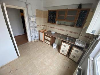 GÜVENAY - ÇORUM ÜÇTUTLAR MAH. ALBAYRAK CADDESİ SATILIK 2+1 DAİRE