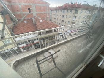 GÜVENAY - ÇORUM ÜÇTUTLAR MAH. ALBAYRAK CADDESİ SATILIK 2+1 DAİRE