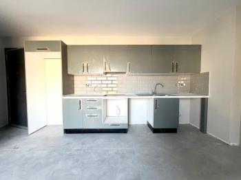 Kıbrıs Girne Liman Çarşı İçerisinde Satılık 2+1 Sıfır Daire