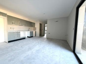 Kıbrıs Girne Liman Çarşı İçerisinde Satılık 2+1 Sıfır Daire