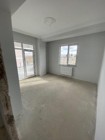 GÜVENAY - ÇORUM GÜLABİBEY MAH. HUZUR EVİ ARKASI SATILIK 3+1 DAİRE