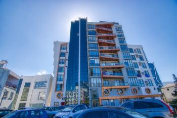 KKTC Girne Merkezde Cadde Üzeri Deniz Manzaralı Kiralık 3+1 Ofis Nitelikli Daire