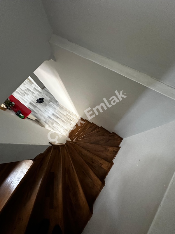 Yeşilpınar'da Asansörlü 4+1 Satılık Dubleks